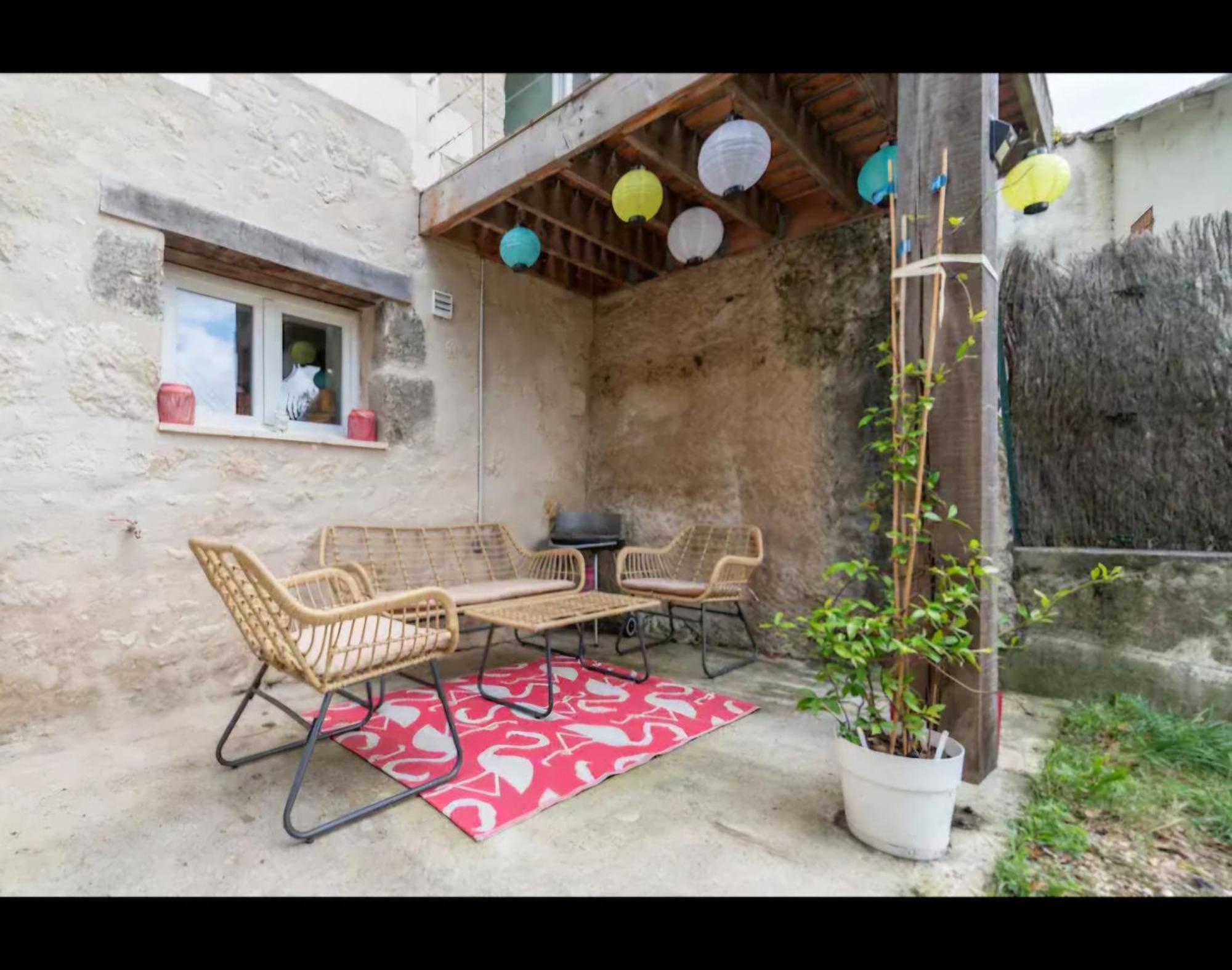 Maison Troglodyte Poitiers Exteriör bild